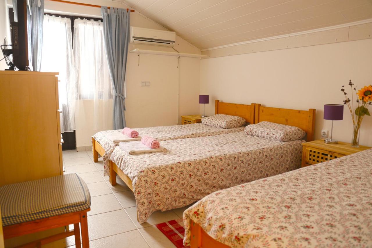 Apartments Mira Gornji Karin Luaran gambar
