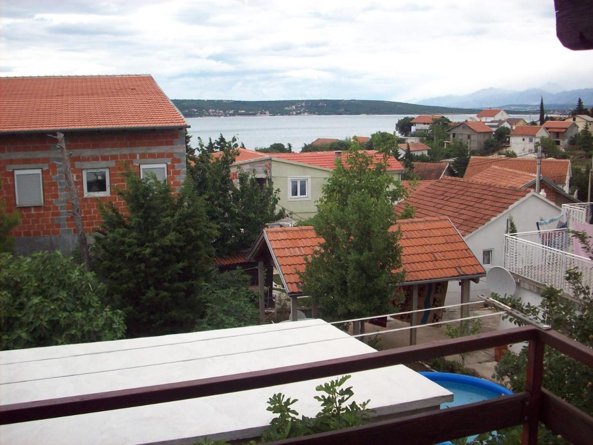 Apartments Mira Gornji Karin Luaran gambar