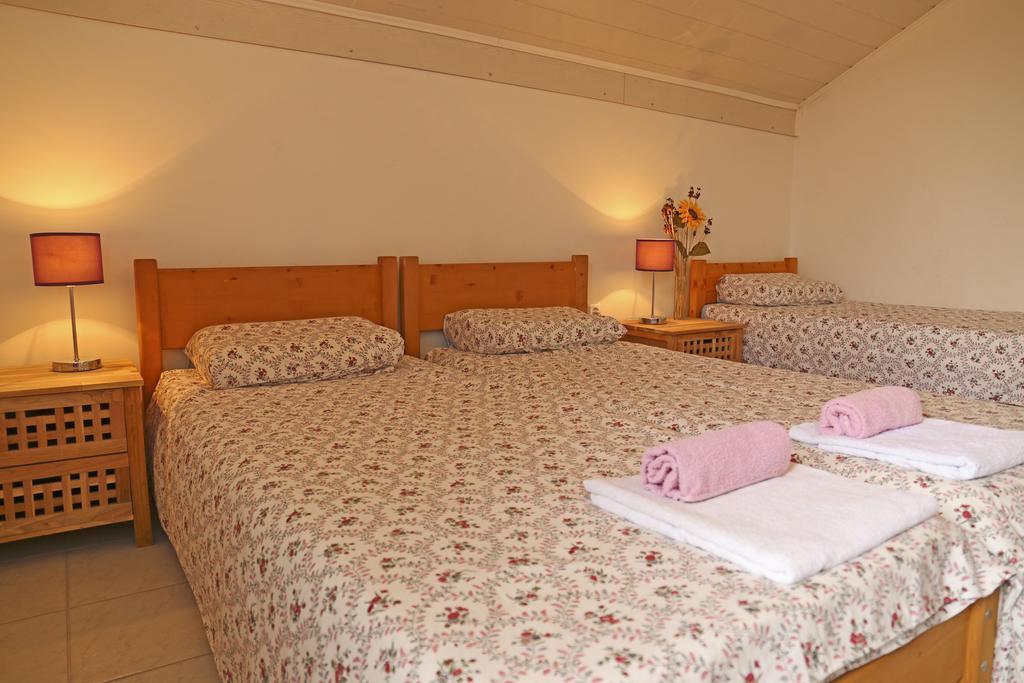 Apartments Mira Gornji Karin Luaran gambar