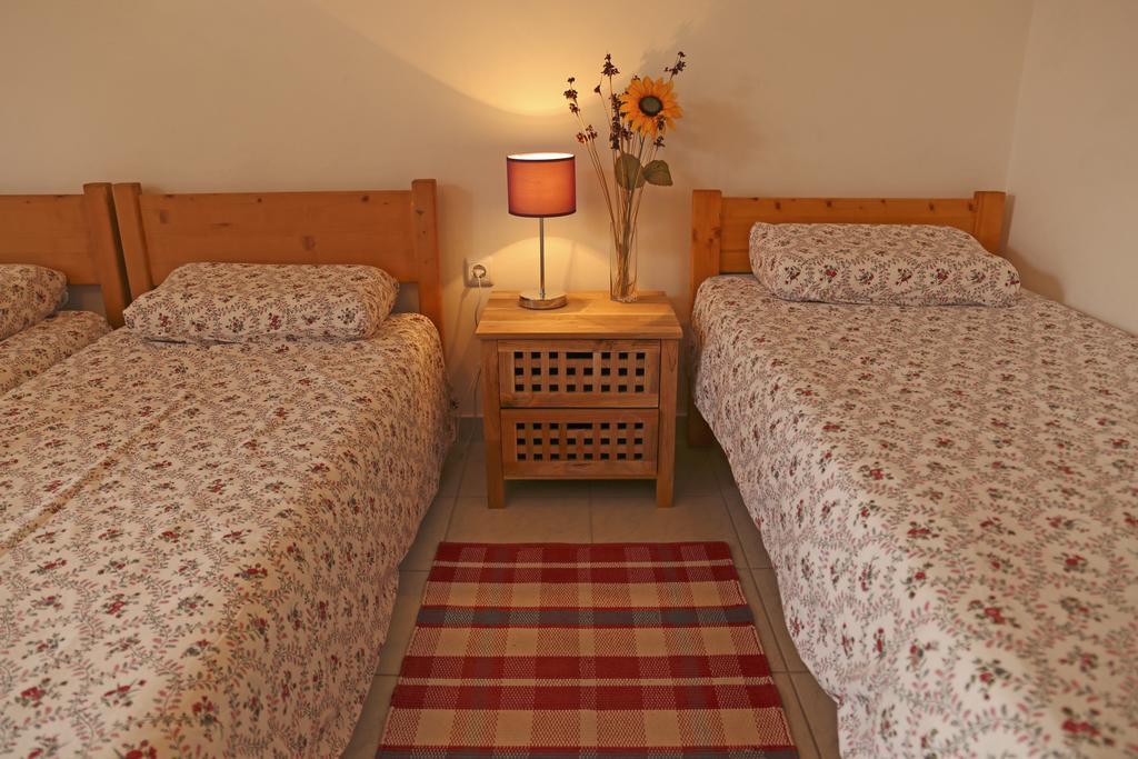 Apartments Mira Gornji Karin Luaran gambar